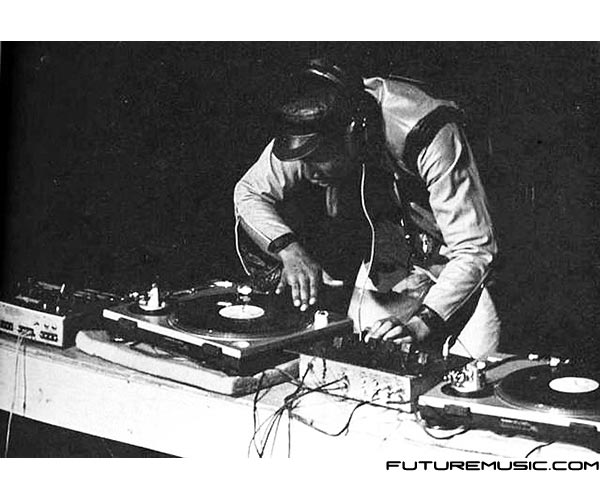 grandmaster-flash-scratchin'