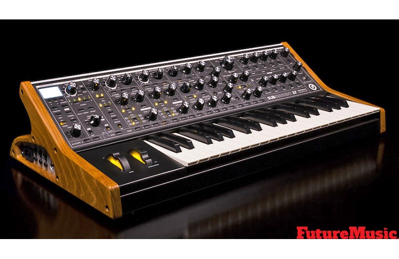 moog-subsequent-37 FutureMusic