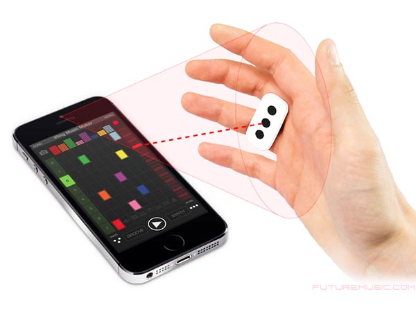 IK Multimedia Premiers iRing – iOS Hand Motion Controller