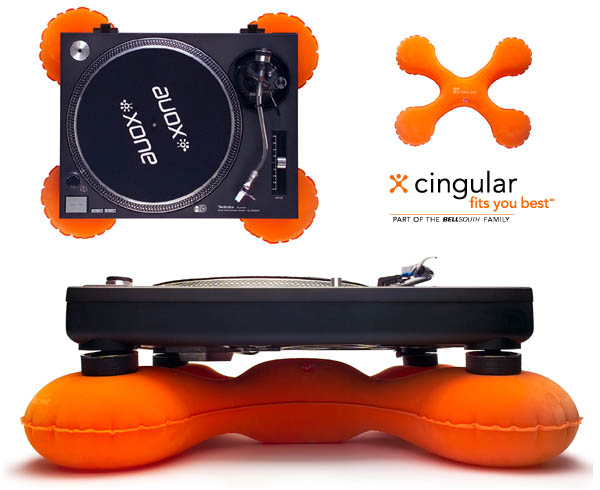 Freefloat turntable suspension system